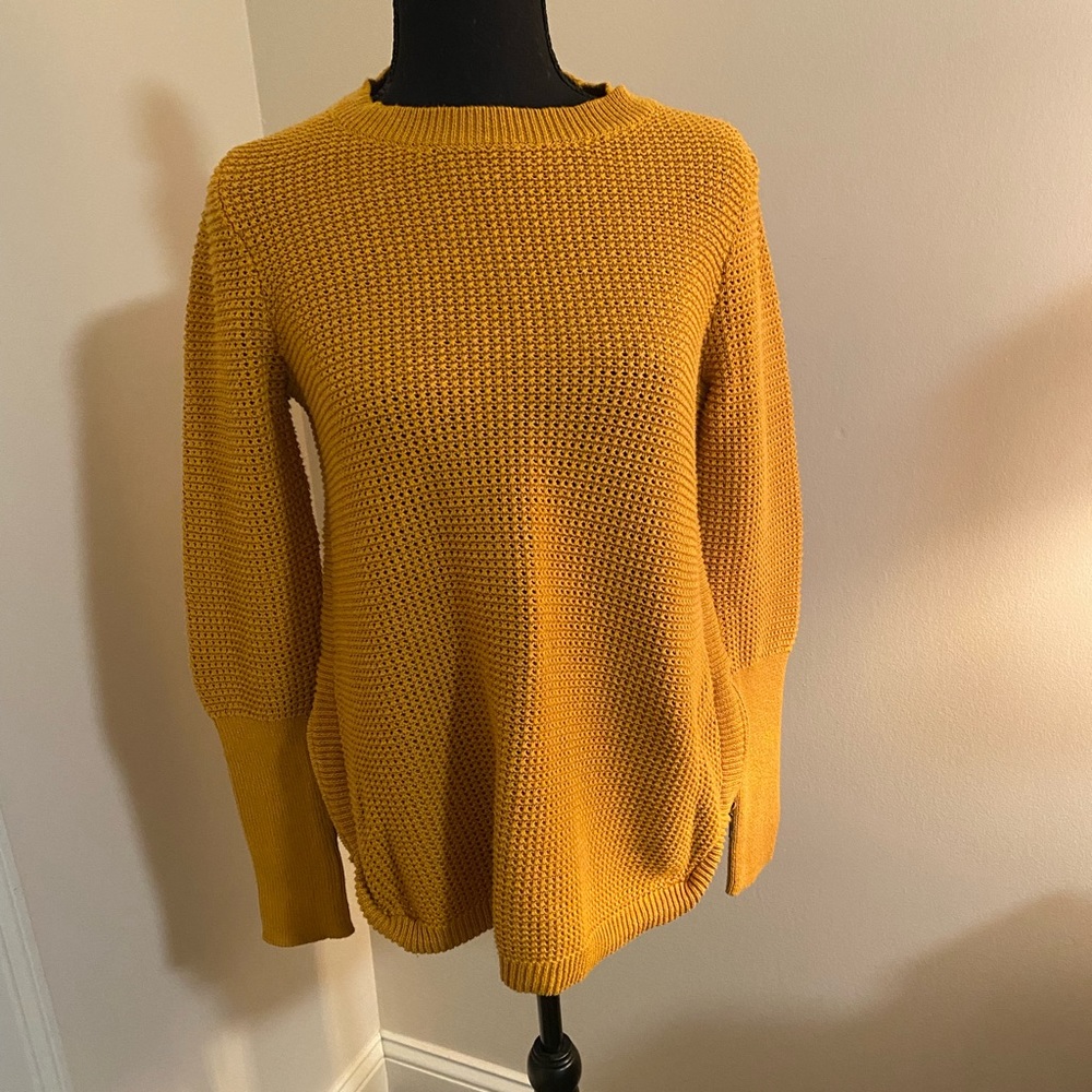 Mustard yellow sweater